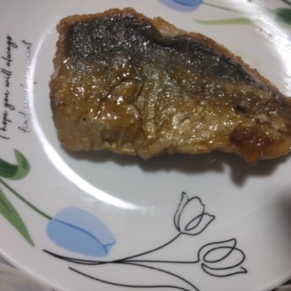 ショウガも入れて。片栗粉しっかりつけて、美味しかったです。アジはフライや塩焼きが多かったのですが蒲焼きもいいですね